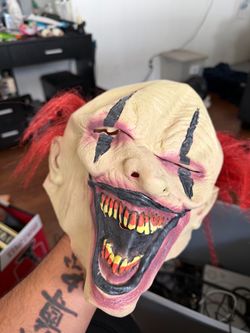 Clown mask Halloween costumes