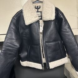 Abricrombi And Fitch Leather/ Sherpa Jacket 