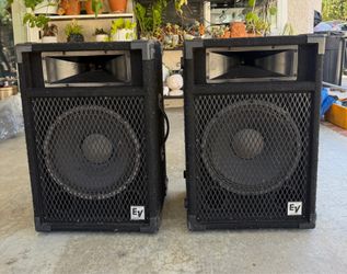 SoundTech 12" 2-Way Passive Speaker Pair w/Ultimate Stands