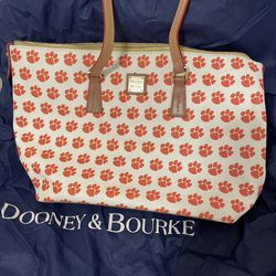 Dooney & Bourke Shopper Purse