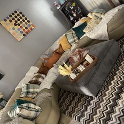 Large curved sectional Couch 