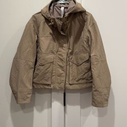 Lululemon women utility Jacket 