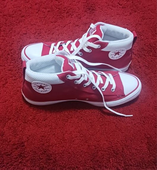 Mens 10 1/2 Converse