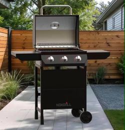 NEW ASSAMBLED FROM THE BOX PROPANE GAS BBQ GRILL WITH 3 BURNERS