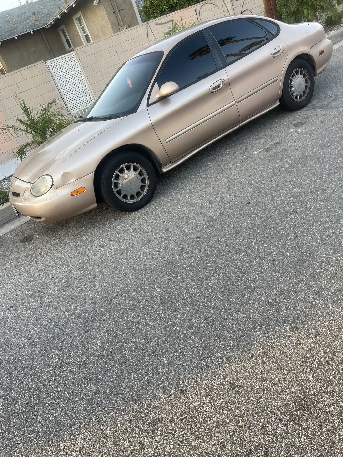 1997 Ford Taurus