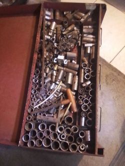 Six drawer tool chest lots of Craftsman tools