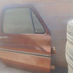 Chevy Gmc Right Door