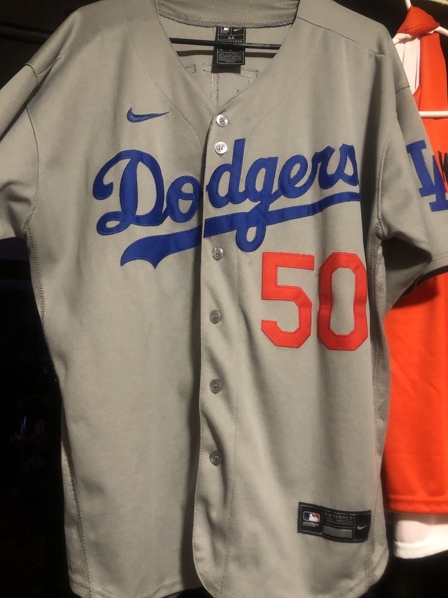 Dodger Jerseys Different Sizes NEW
