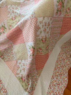 Shabby Chic Floral Patchwork Quilt