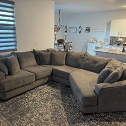 Sectional And Oversized Chair 