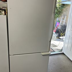 Kenmore Refrigerator 