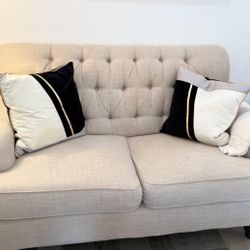 Elegant Tufted Sofa Set – Excellent Condition!