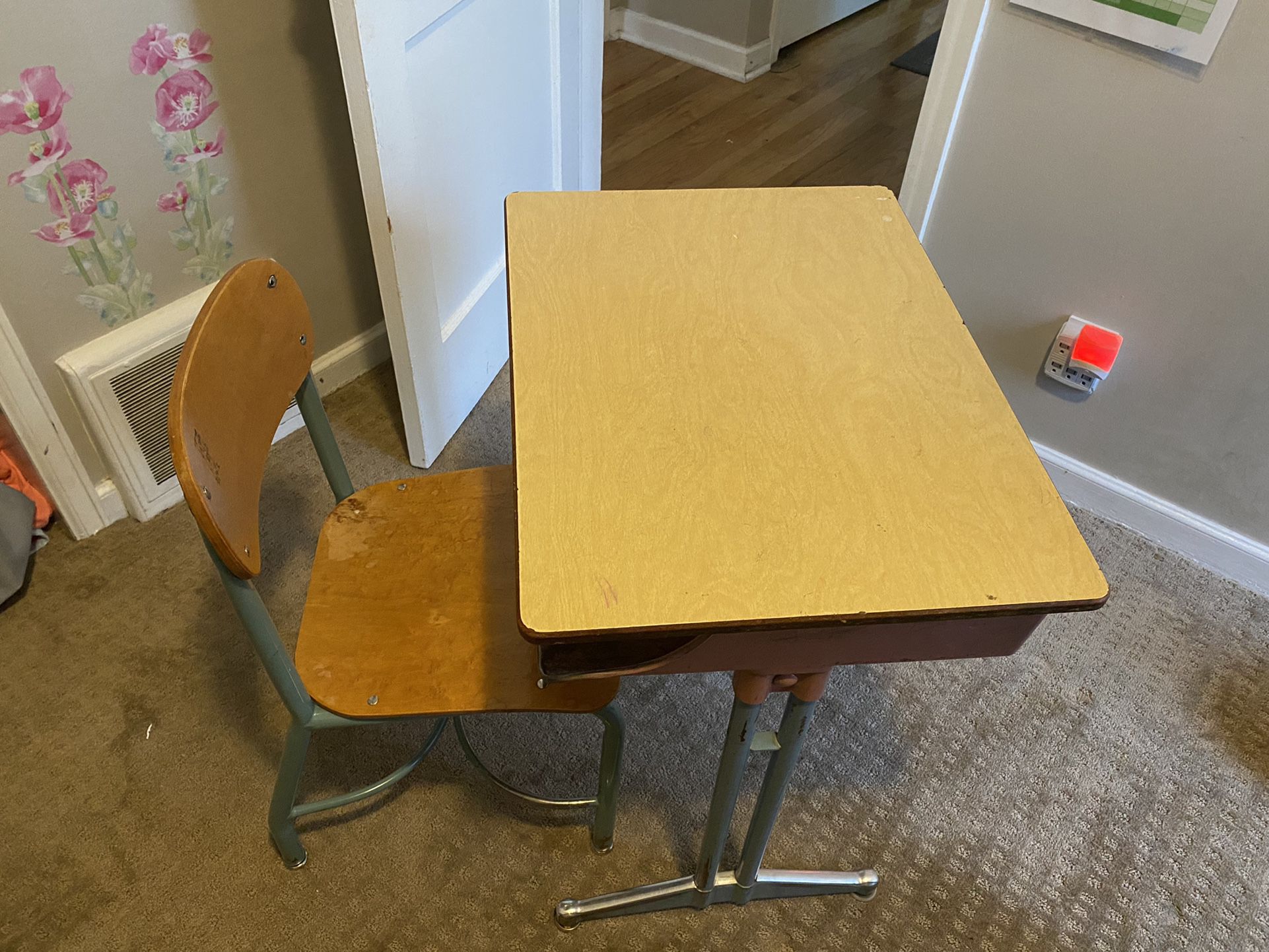 Vintage Kids Desk And Chair 