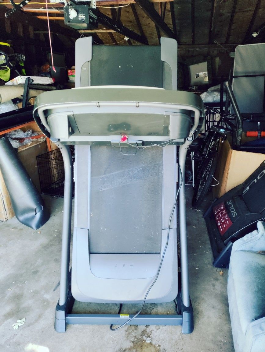 Health rider Treadmill 