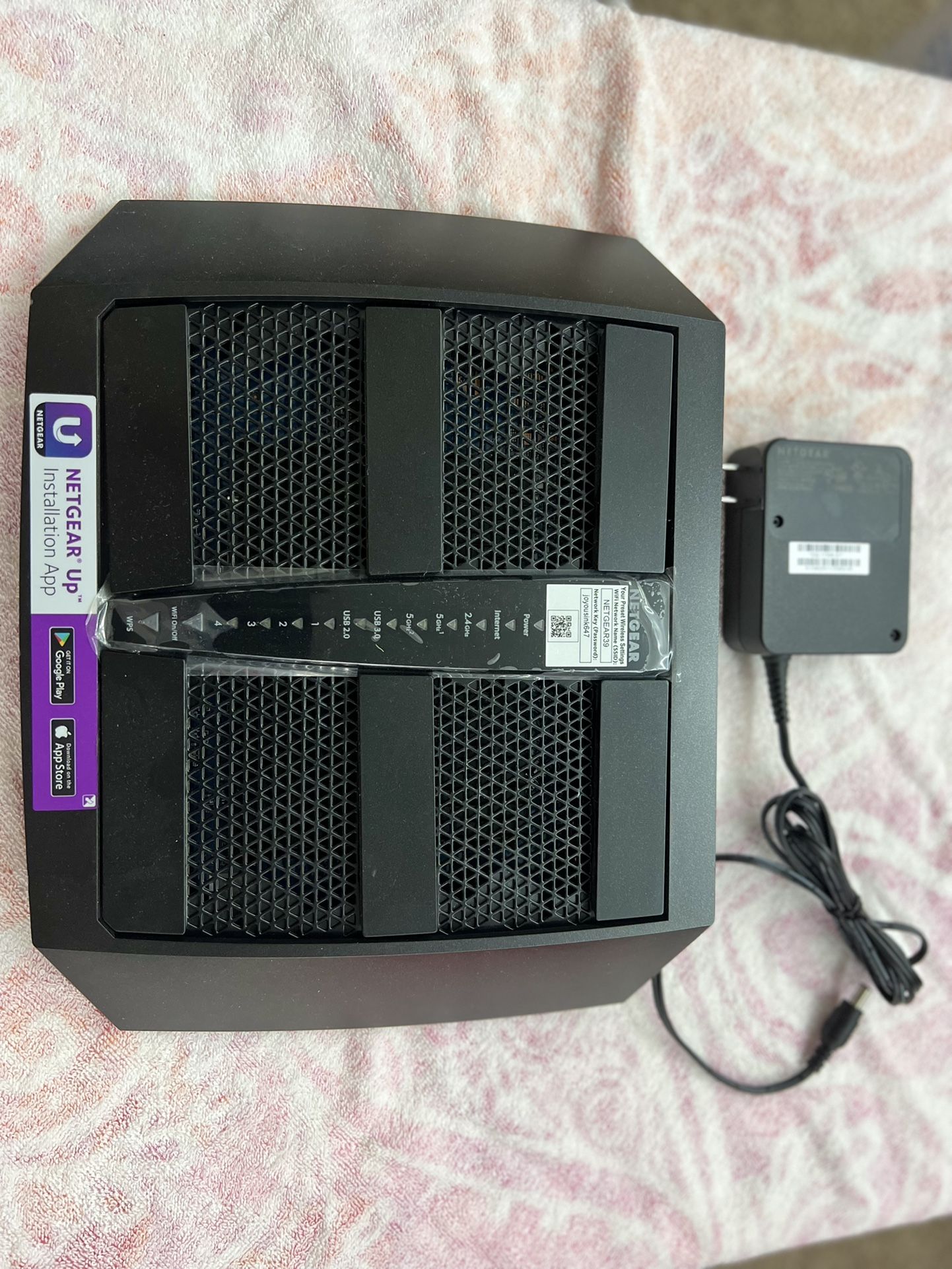 NETGEAR - Nighthawk X6S AC4000 Tri-Band Wi-Fi 5 Router - Black