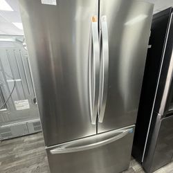 (MSRP $2499 / NOW $1299) LG 27 Cu Ft Counter-Depth MAX Refrigerator w/ Internal Water Dispenser in PrintProof Stainless Steel