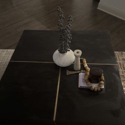 America Signature Furniture Center Table