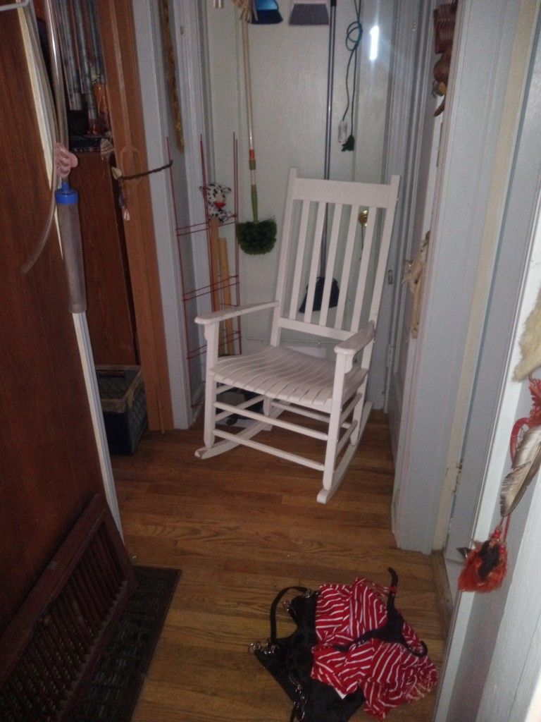 Use Rocking Chair