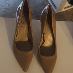 Nude heels - bcbg size 7