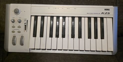 Korg K25 MIDI Studio Controller Keyboard