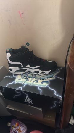 Ken Griffeys
