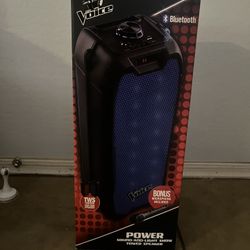 The voice LED bluetooth speaker includes microphone 