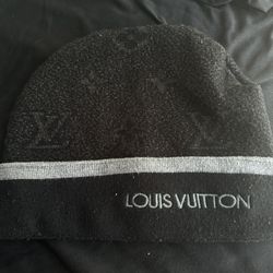 Black Lv Hat