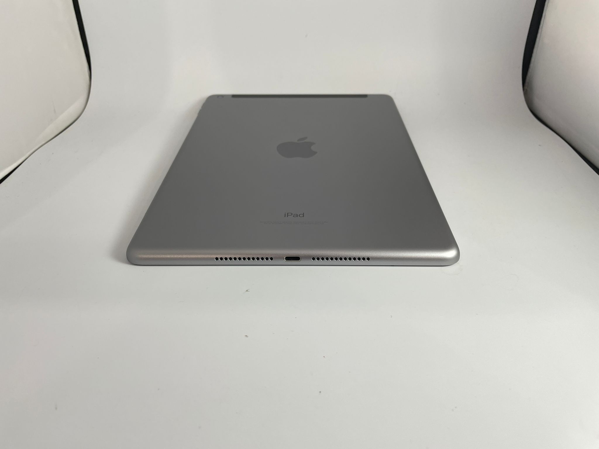 Apple iPad 6th Gen 32GB CELLULAR Apple Pencil Compatible!