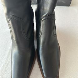 Size 10M Vince Camuto square toe vc-amtinda 