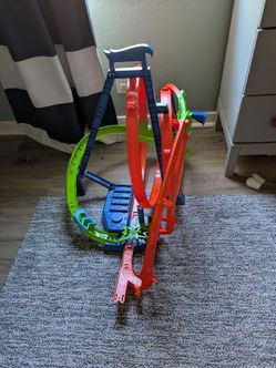 Hot Wheels Track