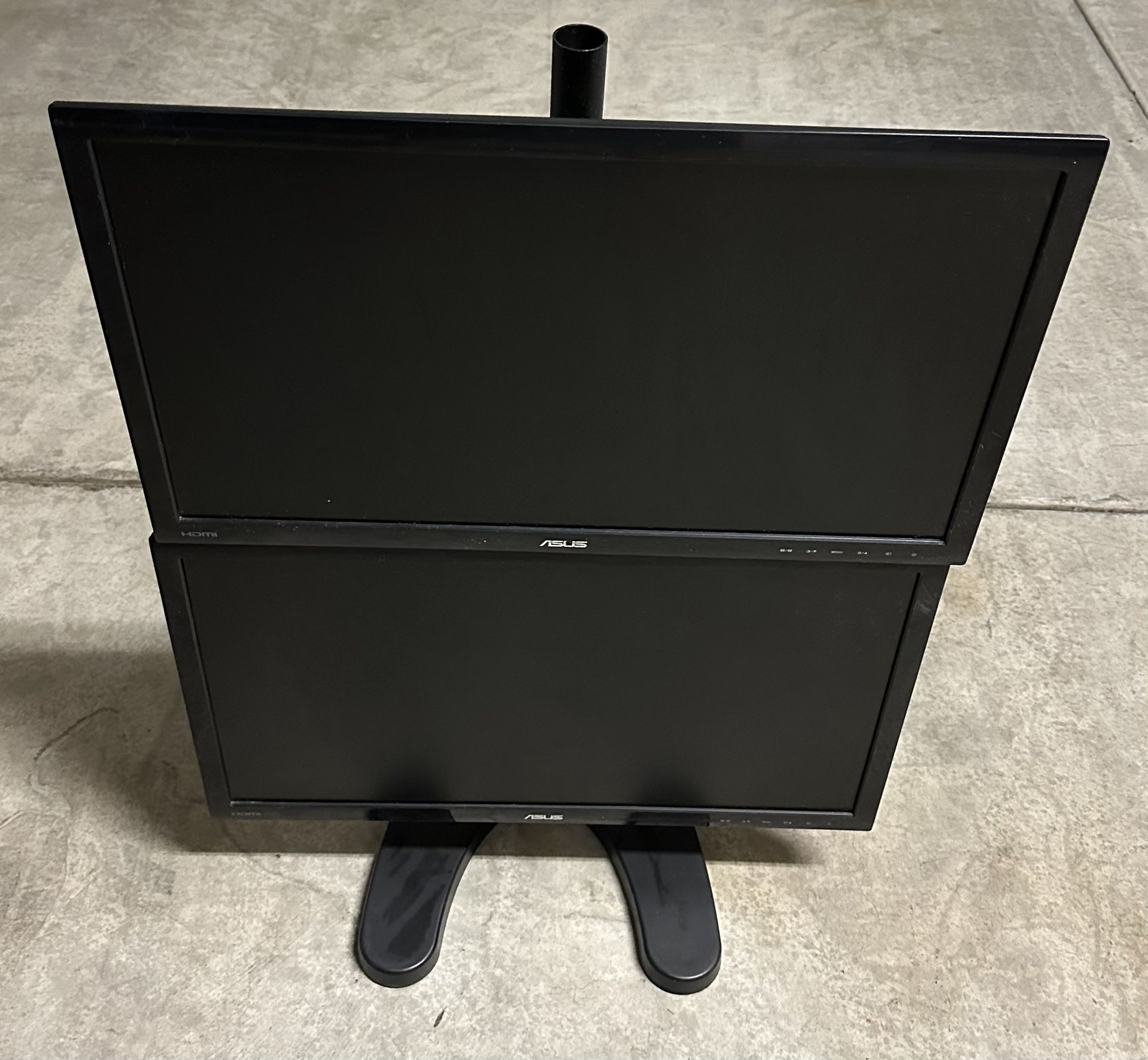 2 Asus Monitors 24” with stand 