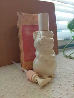 Vintage Avon 1982  hand lotion New /box 8 fluid oz. (Stylish Lady)