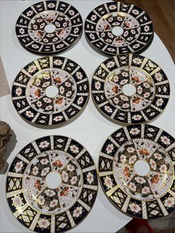 English Royal Crown Derby #2451 Imari Bone China Dinner Plates