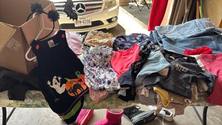 Baby girls clothes for $5 all of it