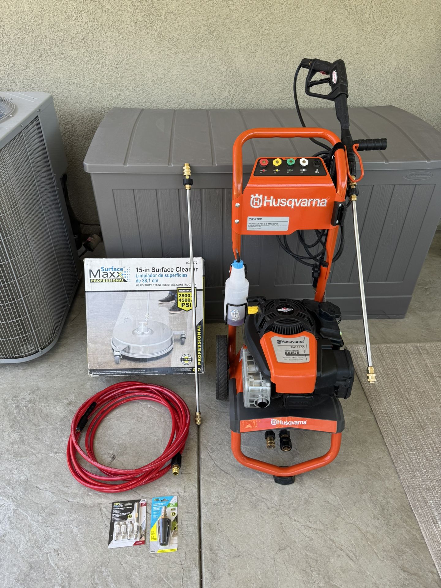 Husqvarna 3100 PSI 2.5 GPM + 15 in Surface cleaner + Accesories!!!