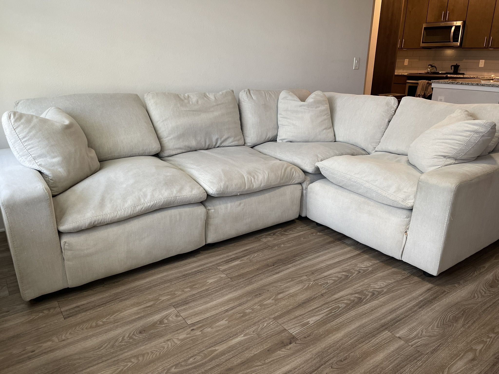 Couch sectional for Sale in Kissimmee, FL OfferUp