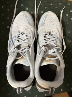 New Balance Women’s Size 11 Fresh Foam Trail Shoes