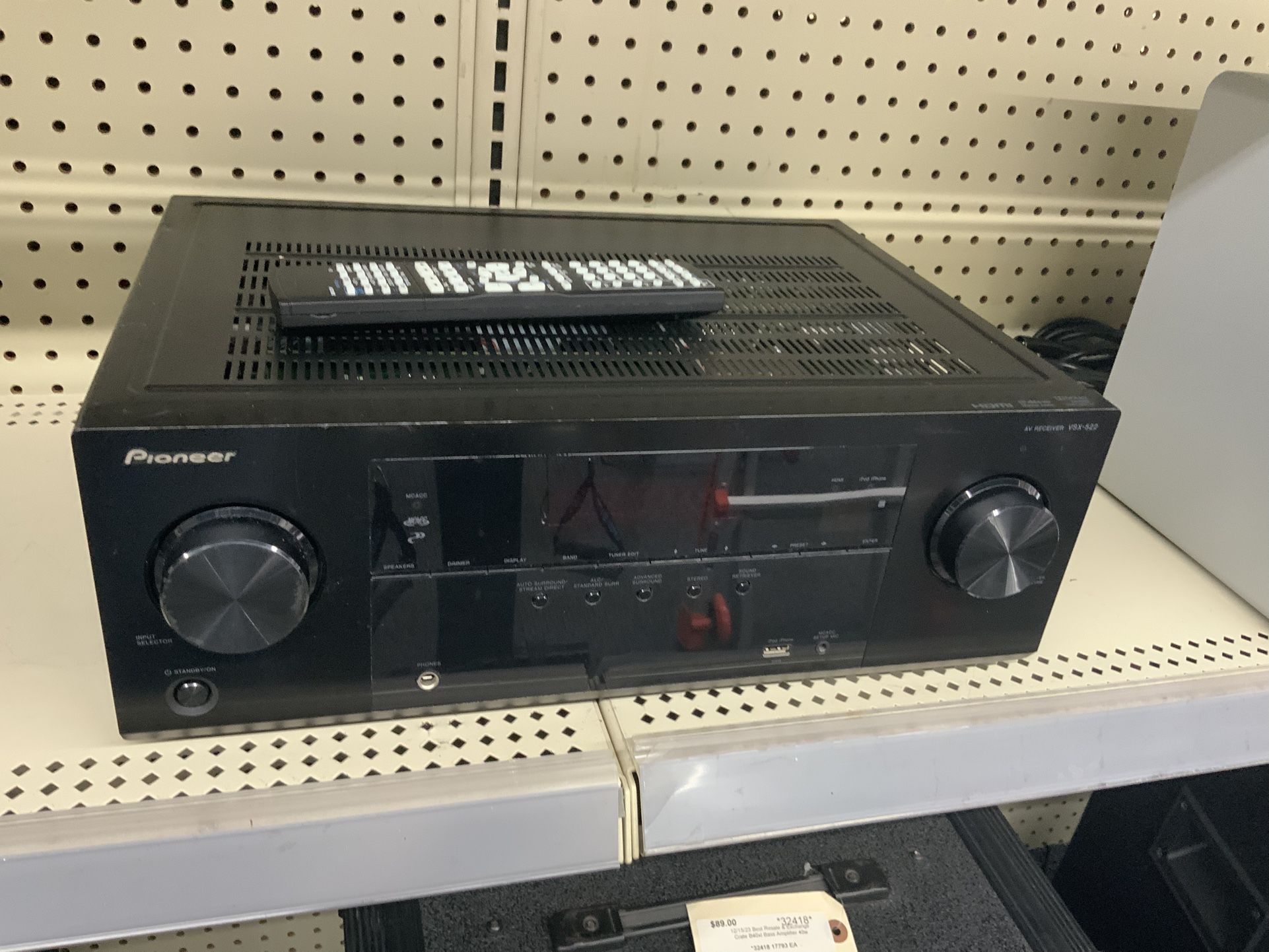 Pioneer VSX-522-K Home theater receiver with 3D-ready HDMI switching