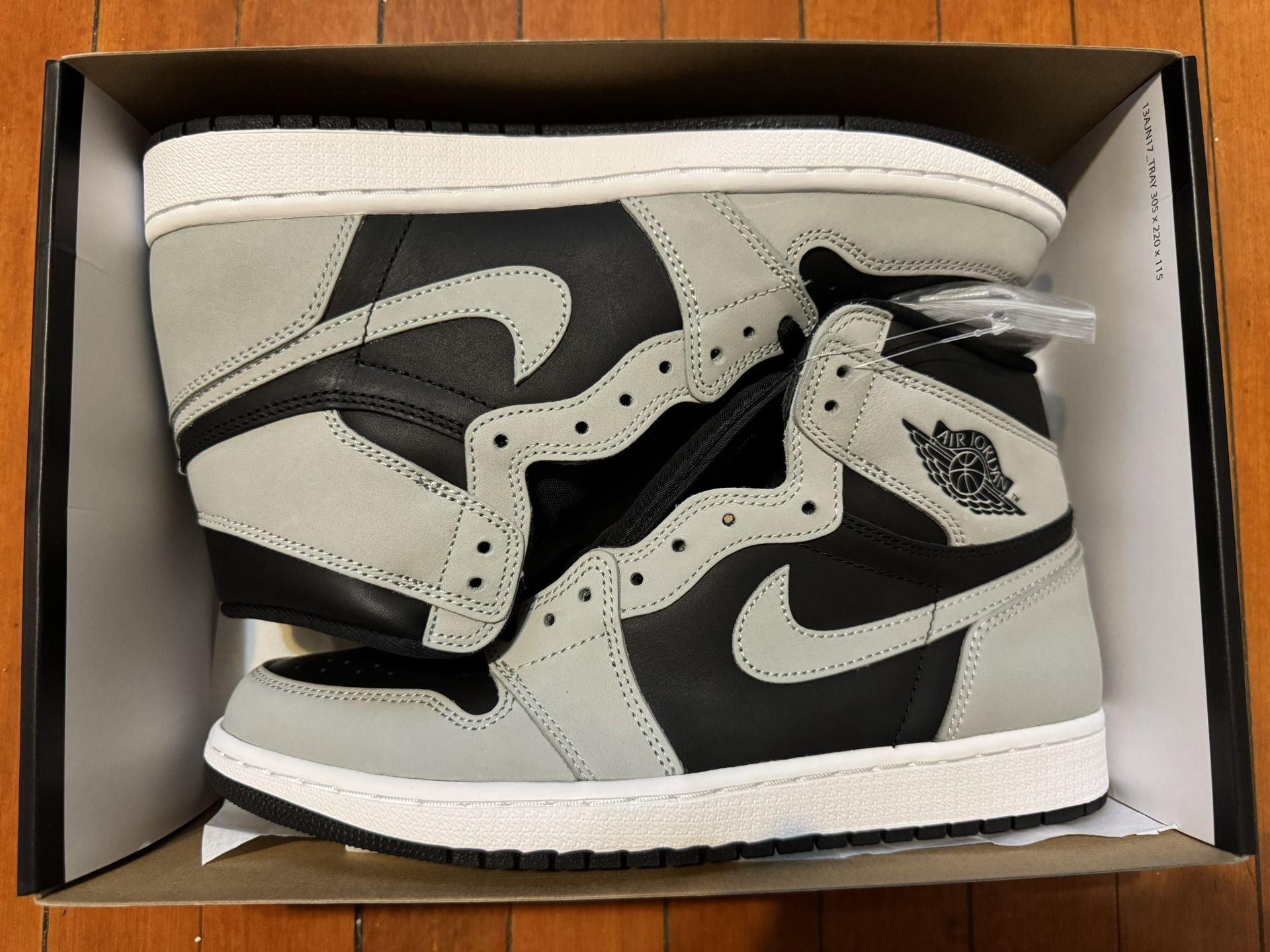 Air Jordan 1 Shadow 2.0 size 9.5 New