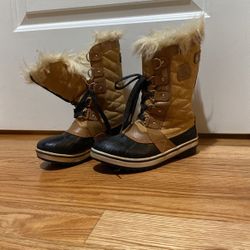 Sorel Snow Boot Size 3