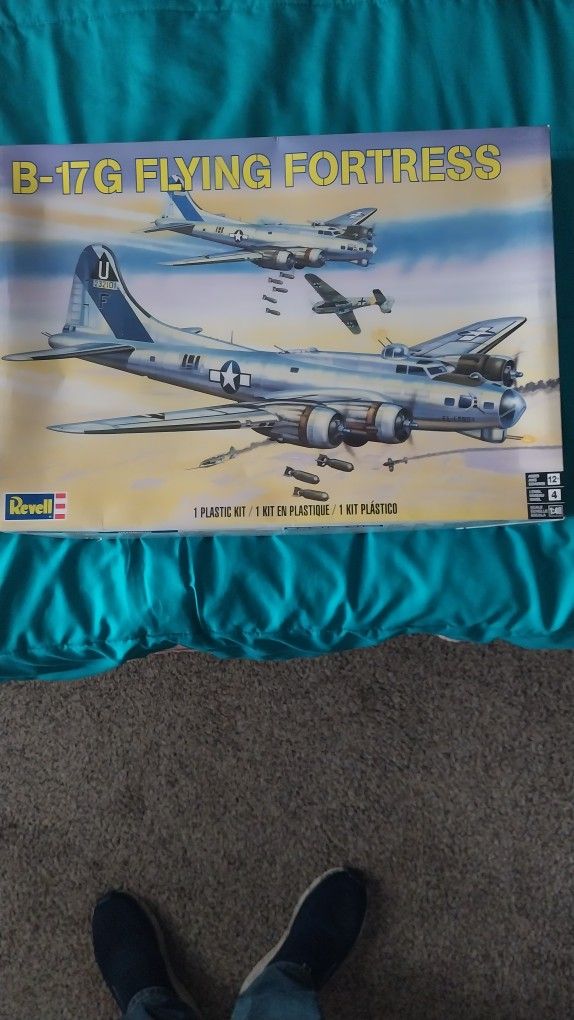 4 Model Military Planes