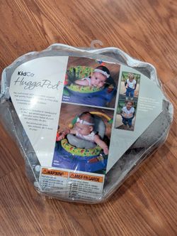 HuggaPod Portable Baby Seated Support