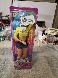 The Fresh Dolls Skylar Fashion Doll