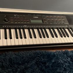 Yamaha Par-e273 Piano