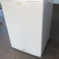 Mini Refrigerador 