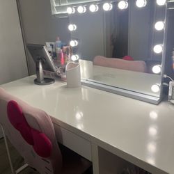 White Desk /mirror 