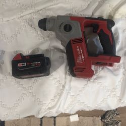 Milwaukee Rotary Hammer  With Battery 