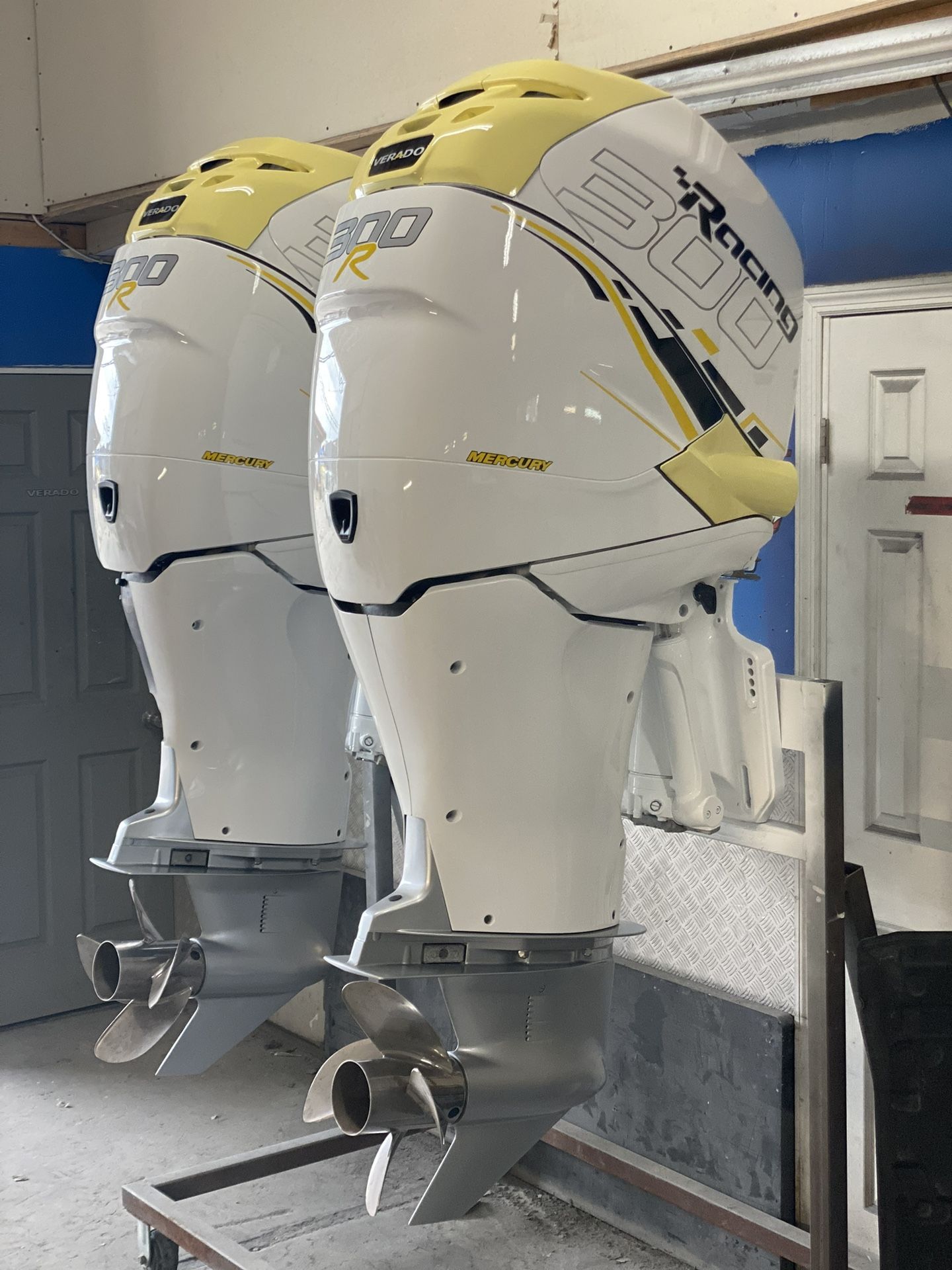 Pintura De Fuera De Borda Outboard Paint Job