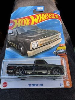 Hot Wheels ‘67 Chevy C10