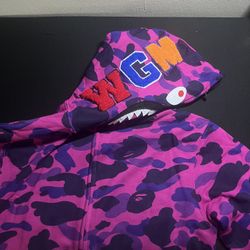 bape hoodie